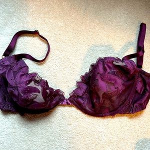 Gorgeous VS Plum Lace Underwire Bra New
